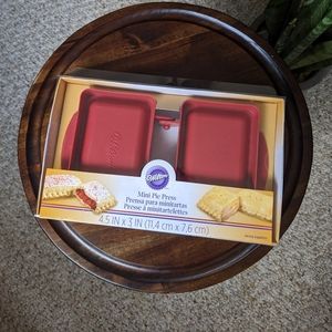 Pie Press✨ Make me an offer!